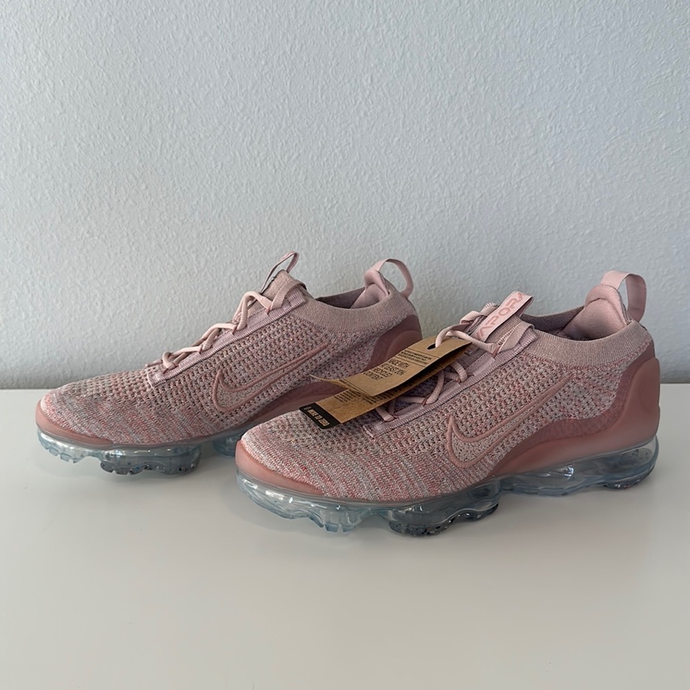 NIKE Air VaporMax 2021 Flyknit ‘Pink Oxford’ DJ9975-600 Women’s Size 10.5 Men 9